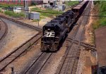 NS 5104 leads a short train across Boylan Junction